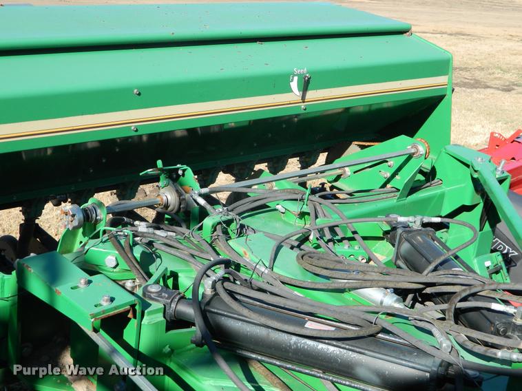 image for item J5030 2004 Great Plains 4000 3S grain drill
