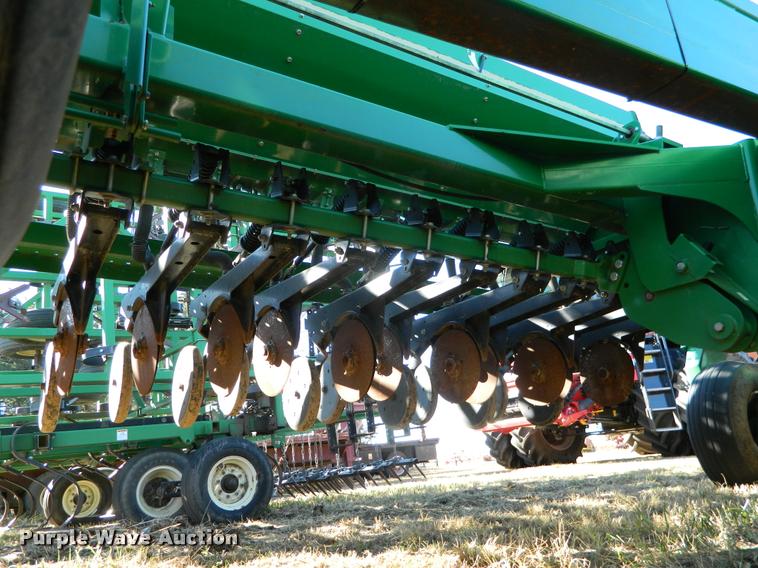 image for item J5030 2004 Great Plains 4000 3S grain drill