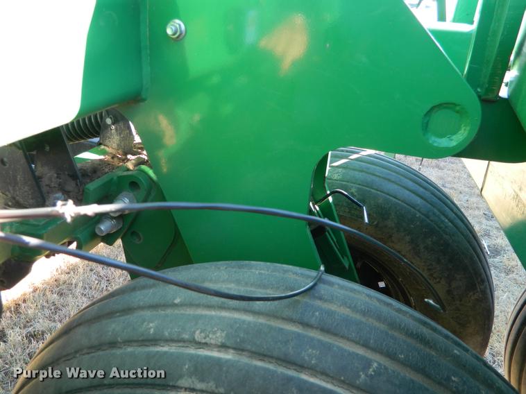 image for item J5030 2004 Great Plains 4000 3S grain drill