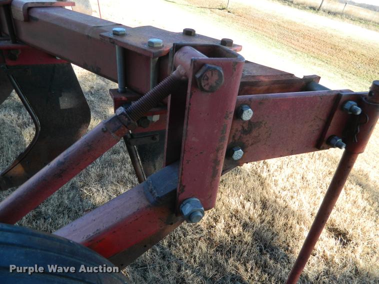 image for item J5032 J I Case 10 Sub Soiler ripper