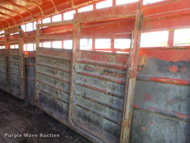image for item K5164 1989 Travalong livestock trailer