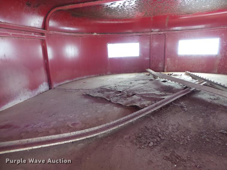 image for item K5164 1989 Travalong livestock trailer