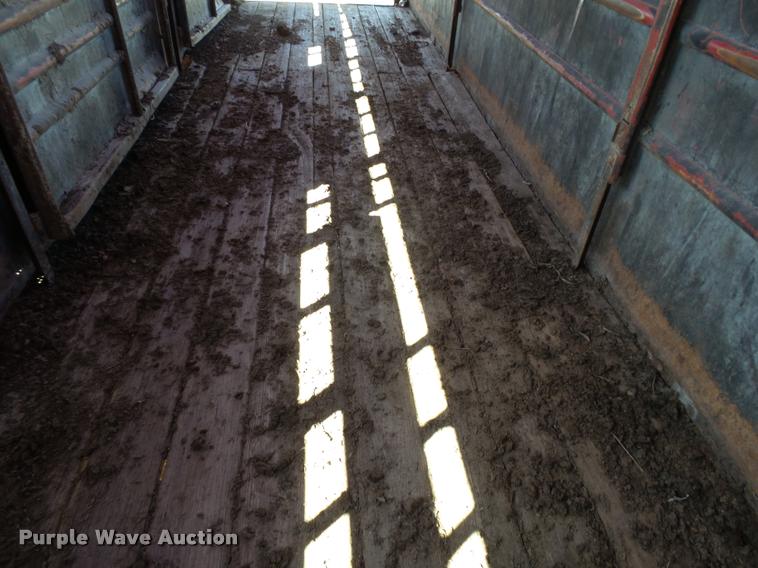 image for item K5164 1989 Travalong livestock trailer