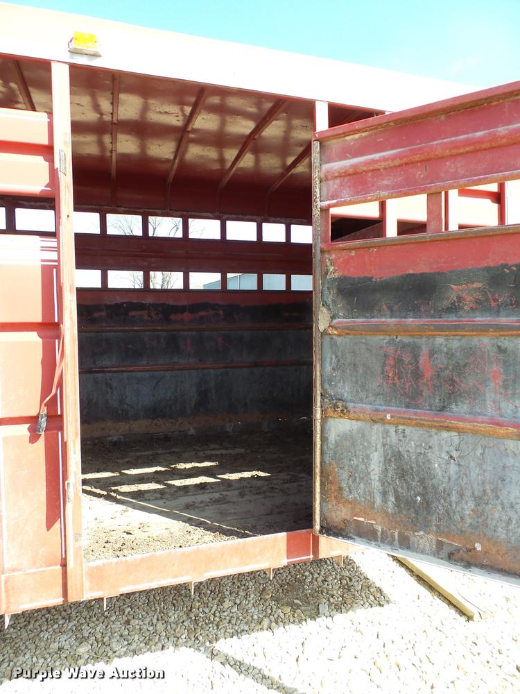 image for item K5164 1989 Travalong livestock trailer