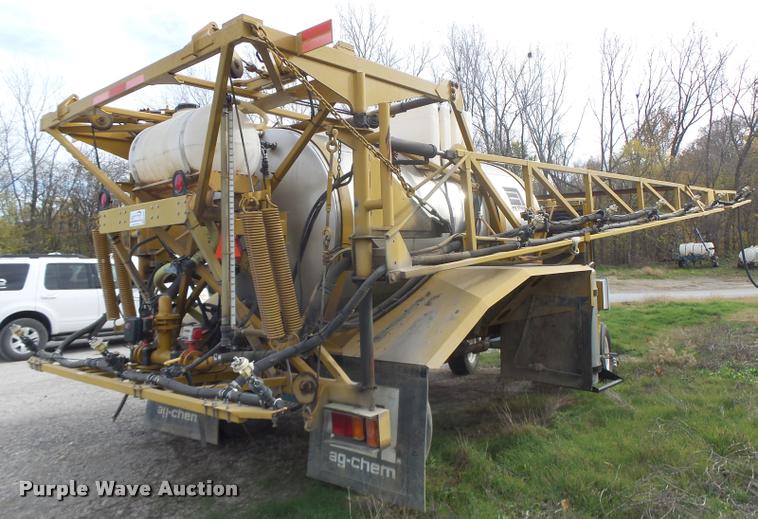image for item K5541 2006 Ag-Chem 1800 sprayer bed