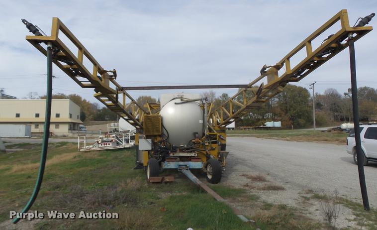 image for item K5541 2006 Ag-Chem 1800 sprayer bed