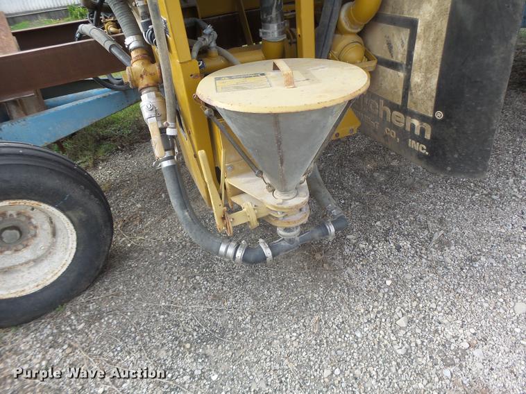 image for item K5541 2006 Ag-Chem 1800 sprayer bed