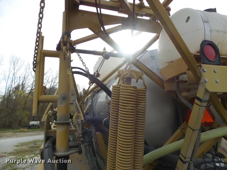 image for item K5541 2006 Ag-Chem 1800 sprayer bed