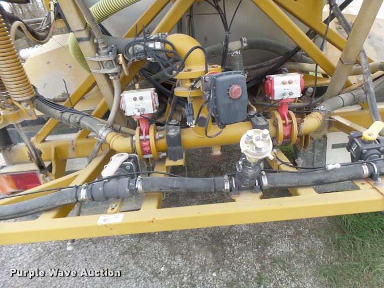 image for item K5541 2006 Ag-Chem 1800 sprayer bed