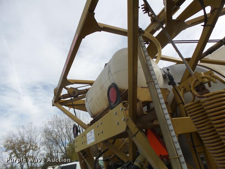 image for item K5541 2006 Ag-Chem 1800 sprayer bed