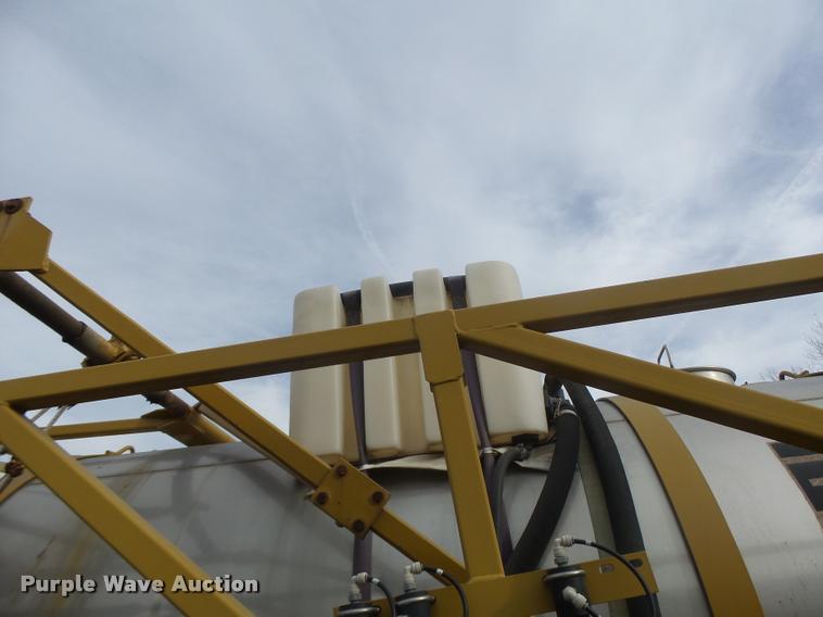 image for item K5541 2006 Ag-Chem 1800 sprayer bed