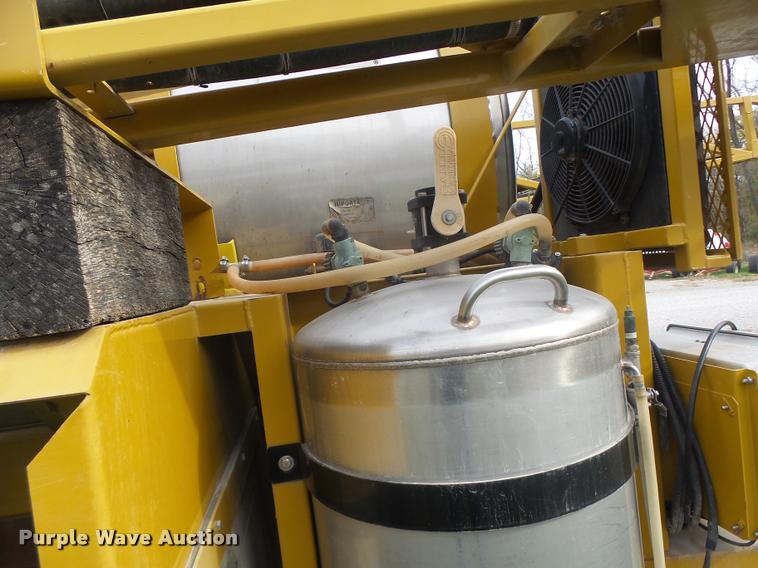 image for item K5541 2006 Ag-Chem 1800 sprayer bed