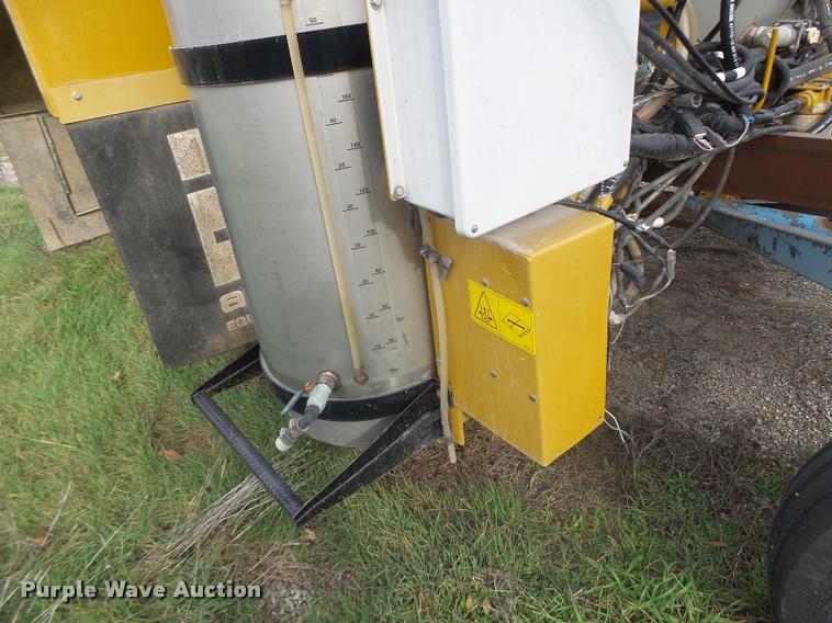 image for item K5541 2006 Ag-Chem 1800 sprayer bed