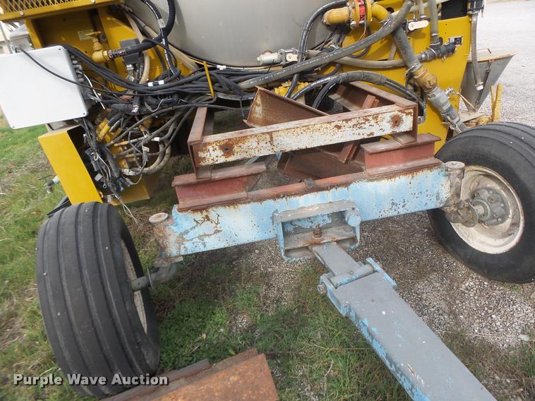 image for item K5541 2006 Ag-Chem 1800 sprayer bed