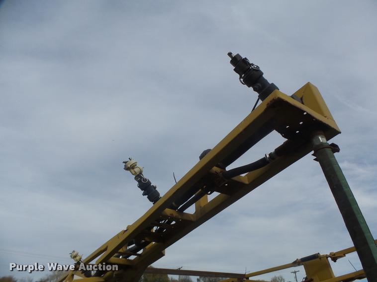image for item K5541 2006 Ag-Chem 1800 sprayer bed