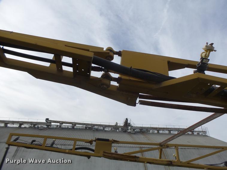 image for item K5541 2006 Ag-Chem 1800 sprayer bed
