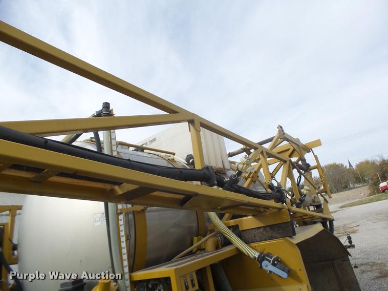 image for item K5541 2006 Ag-Chem 1800 sprayer bed