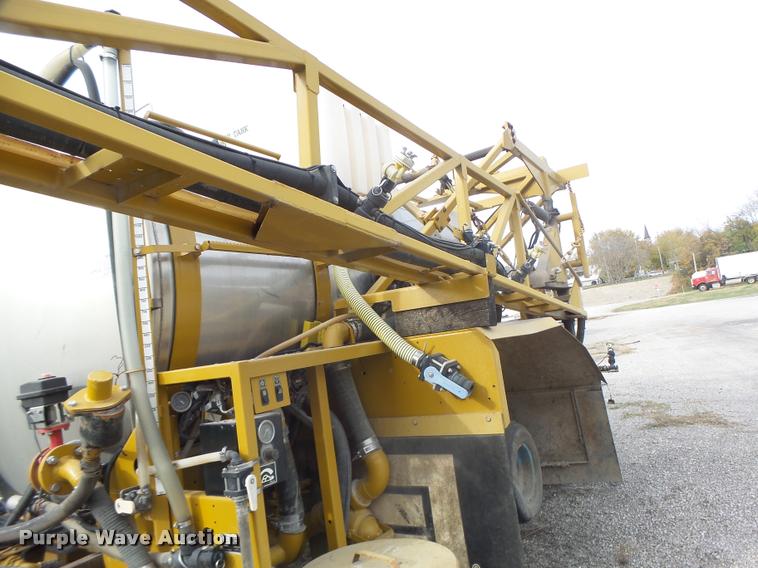 image for item K5541 2006 Ag-Chem 1800 sprayer bed