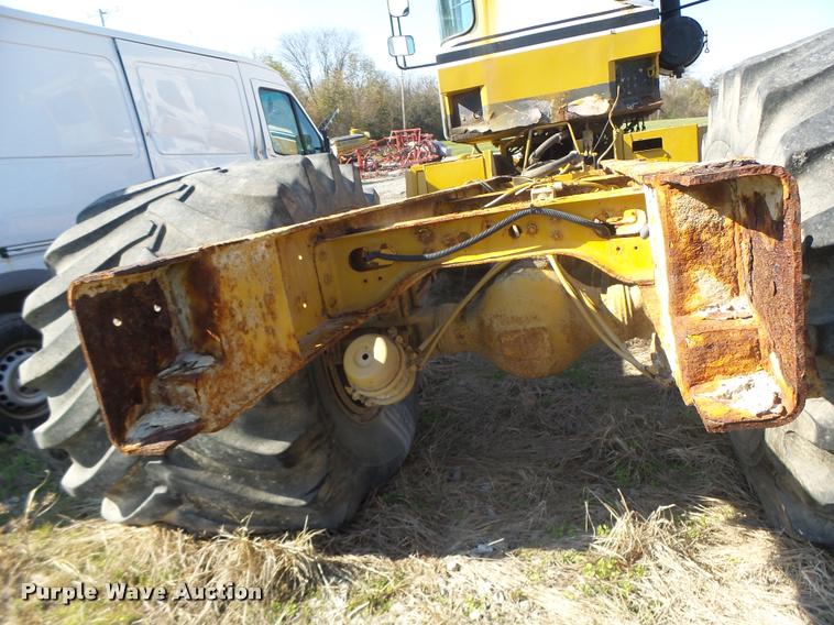 image for item K5568 Ag-Chem TerraGator 1664 self-propelled applicator