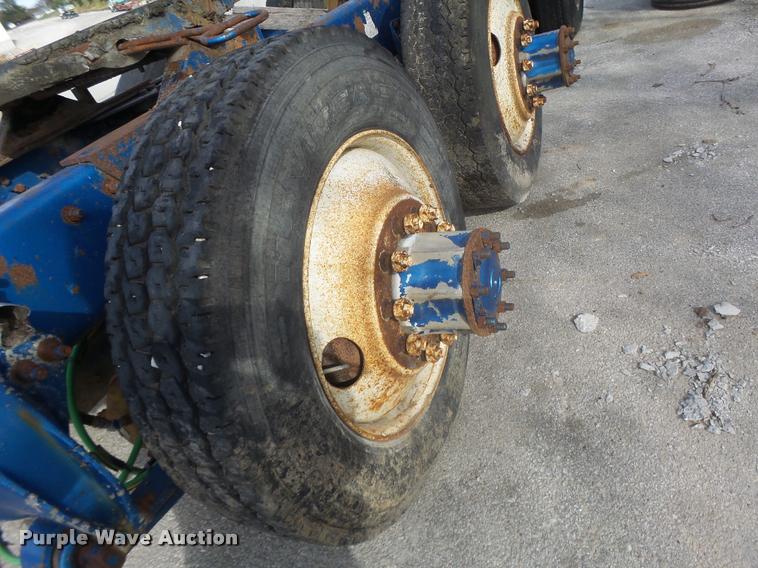 image for item K5572 Axles and tires