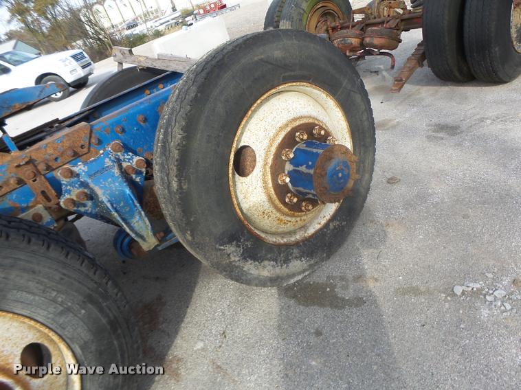 image for item K5572 Axles and tires