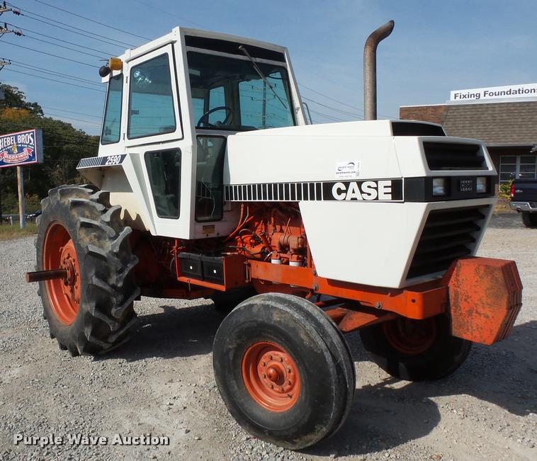 image for item L3575 1980 Case 2590 tractor