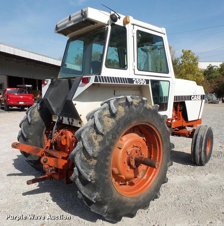 image for item L3575 1980 Case 2590 tractor