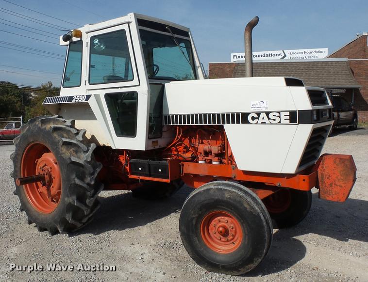 image for item L3575 1980 Case 2590 tractor