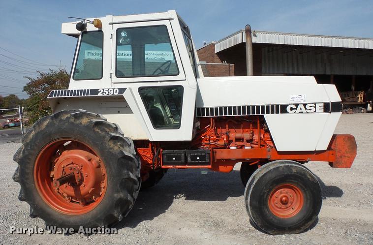 image for item L3575 1980 Case 2590 tractor