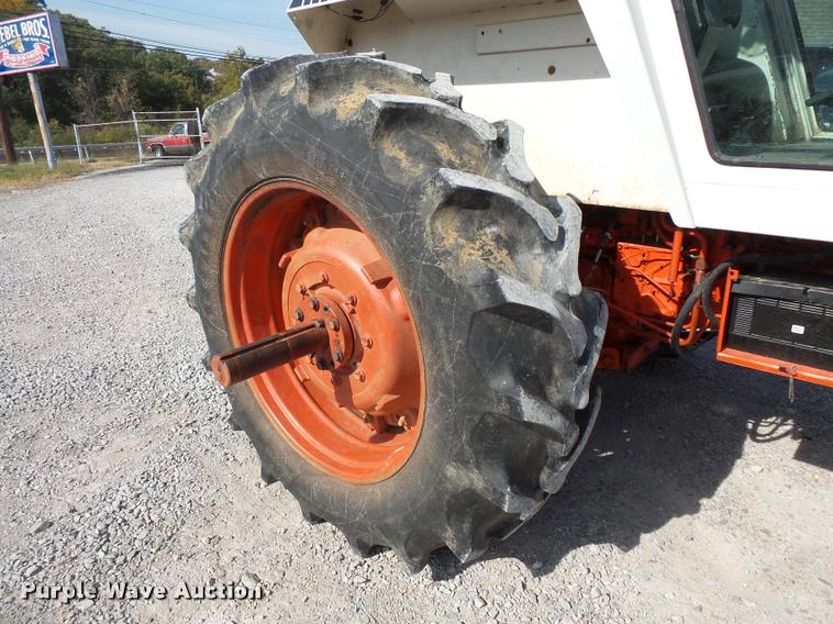 image for item L3575 1980 Case 2590 tractor