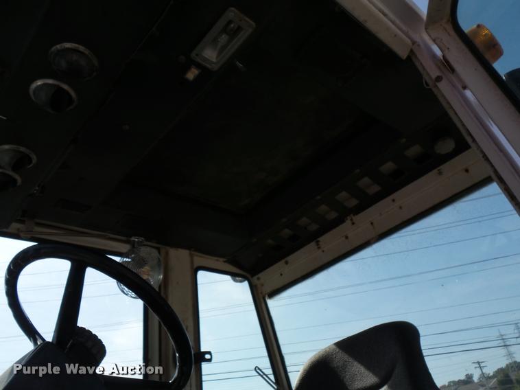 image for item L3575 1980 Case 2590 tractor