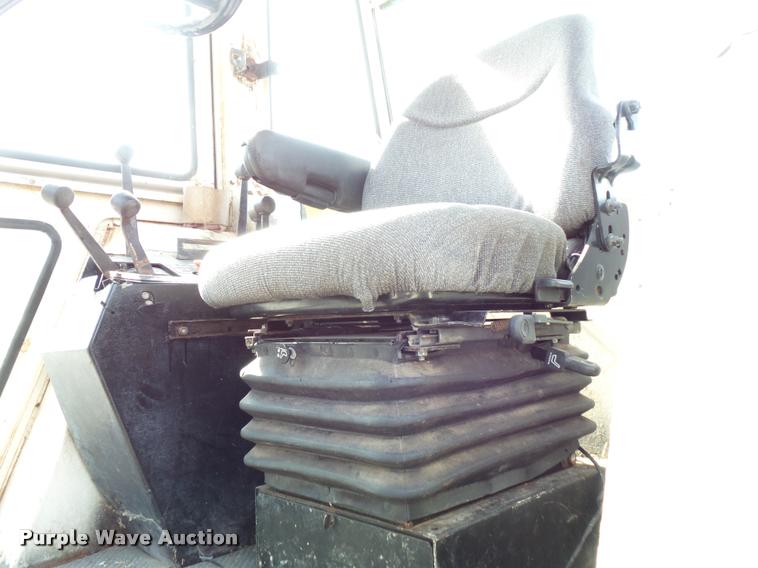 image for item L3575 1980 Case 2590 tractor