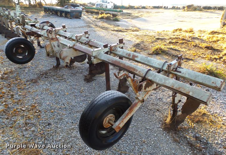 image for item L4130 Orthman hiller