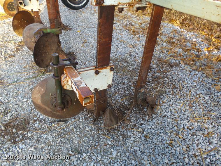 image for item L4130 Orthman hiller