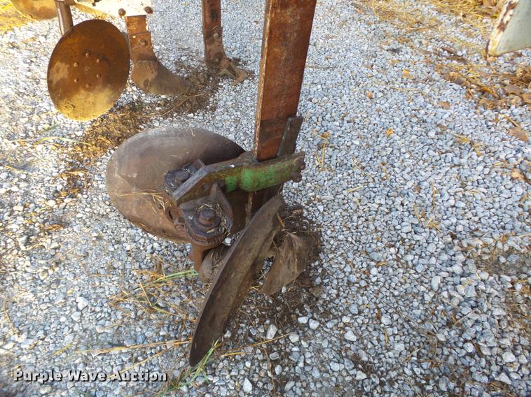 image for item L4130 Orthman hiller