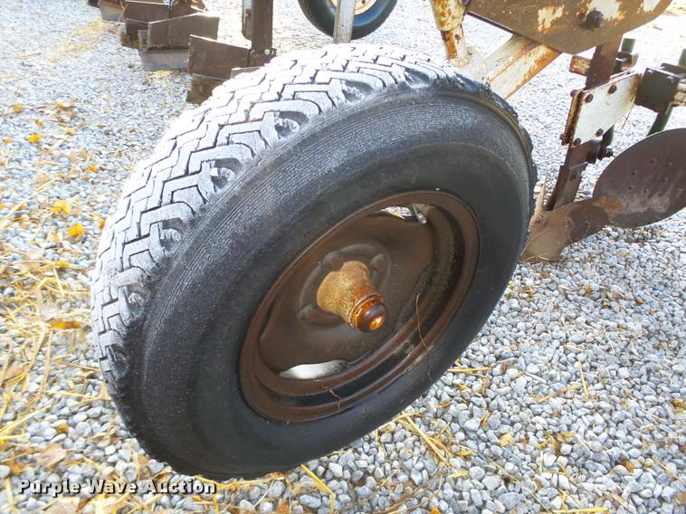 image for item L4130 Orthman hiller