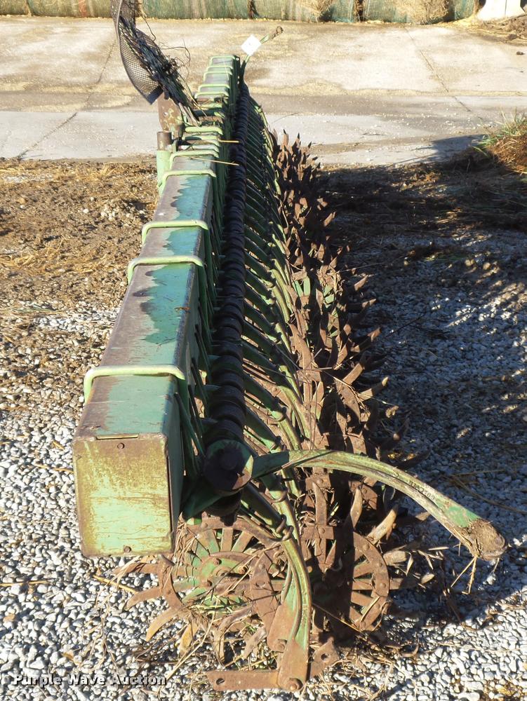 image for item L4134 John Deere 400 rotary hoe