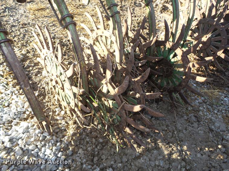 image for item L4134 John Deere 400 rotary hoe