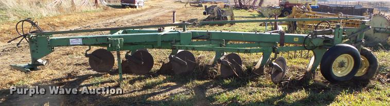 image for item L4136 John Deere five bottom plow