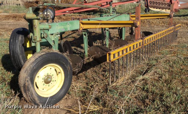 image for item L4136 John Deere five bottom plow