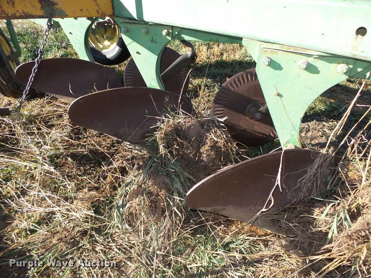 image for item L4136 John Deere five bottom plow