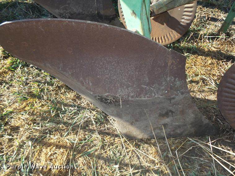 image for item L4136 John Deere five bottom plow
