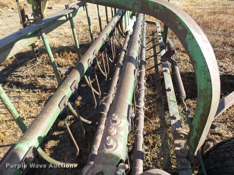 image for item L4137 John Deere 894A hay rake