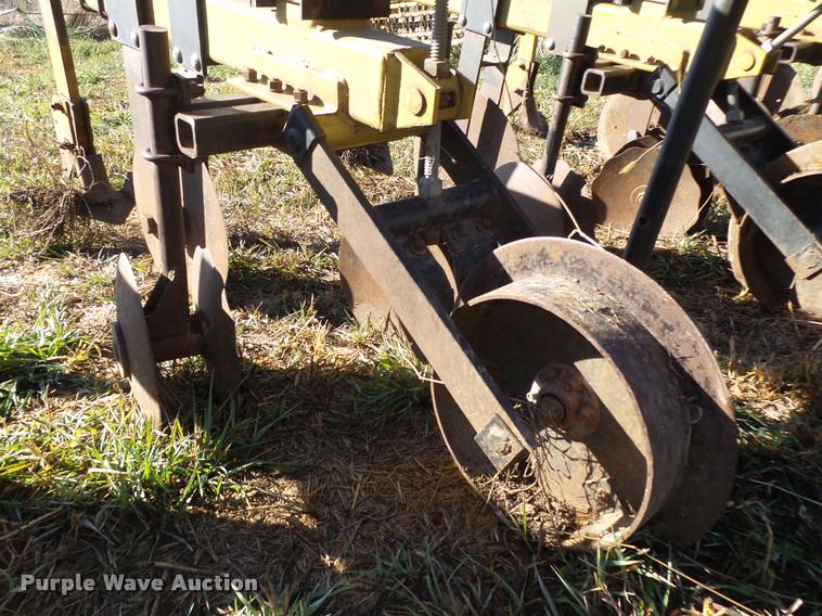 image for item L4139 Eversman 6R36 cultivator