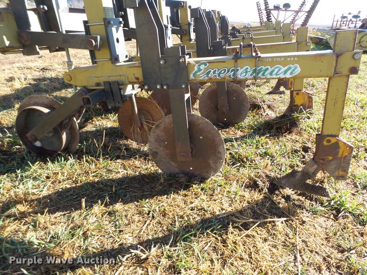 image for item L4139 Eversman 6R36 cultivator