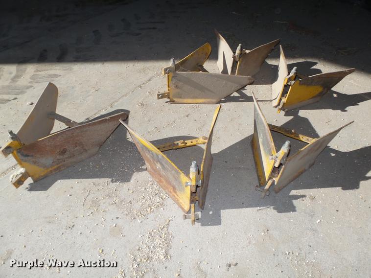 image for item L4139 Eversman 6R36 cultivator