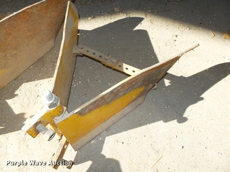 image for item L4139 Eversman 6R36 cultivator