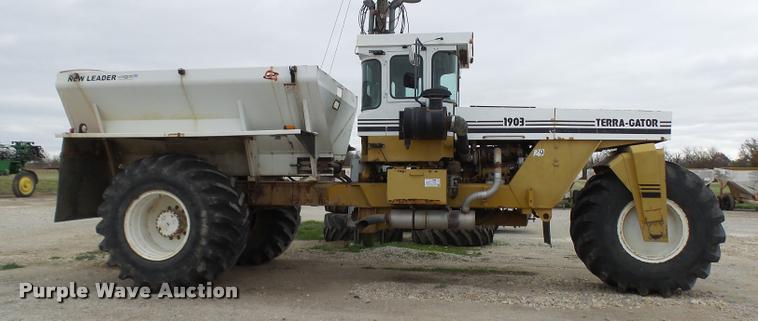 image for item L7161 1995 Ag-Chem TerraGator 1903 self-propelled applicator