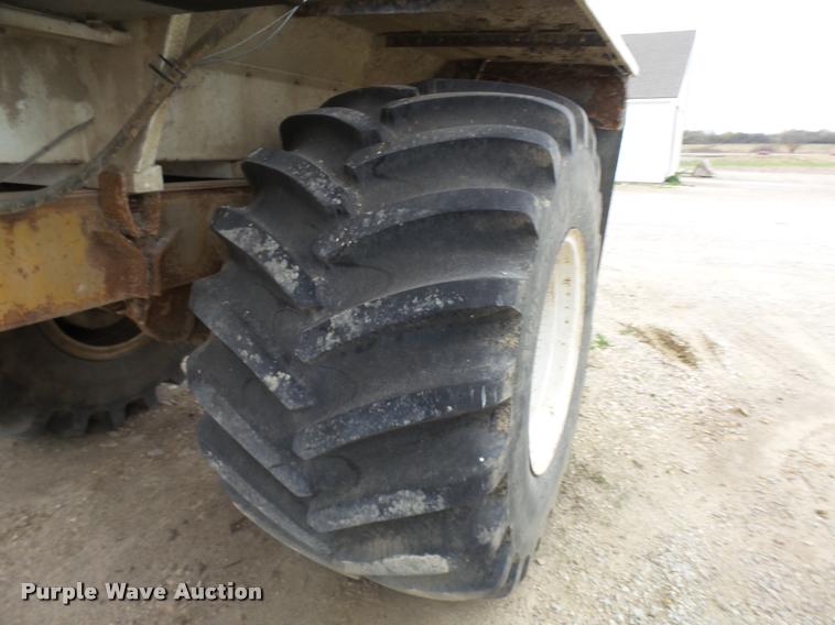 image for item L7161 1995 Ag-Chem TerraGator 1903 self-propelled applicator