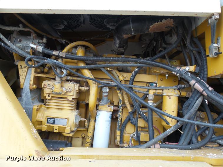 image for item L7161 1995 Ag-Chem TerraGator 1903 self-propelled applicator